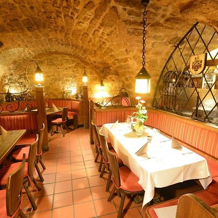 Hotel Eisenkrug Dinkelsbuhl Bagian luar foto